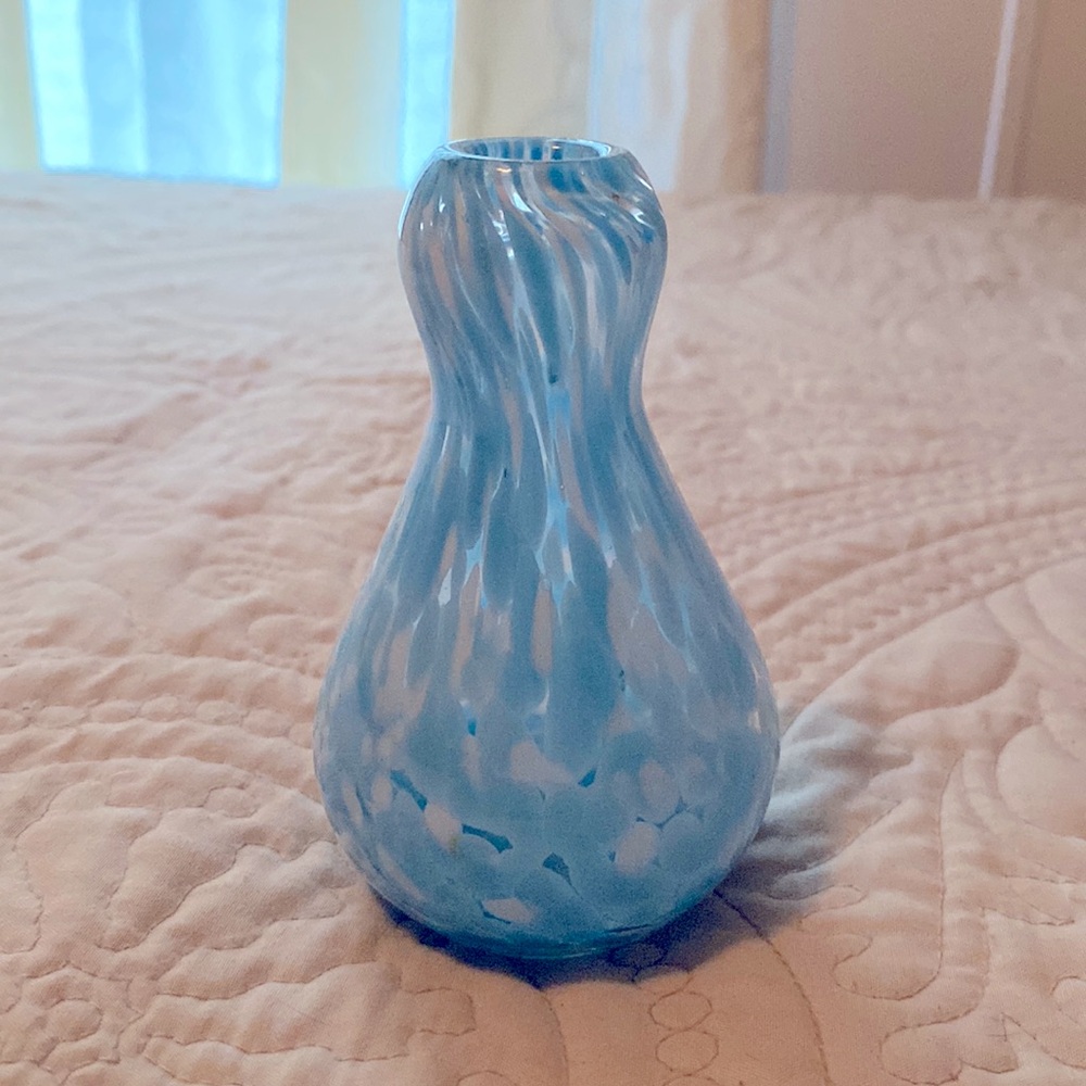 Murrhini glass 4.5” bud vase. Hand blown light blue and white swirls. 1” opening